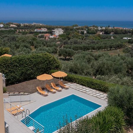 Yanni'S Villas Adelianos Kampos Exterior foto